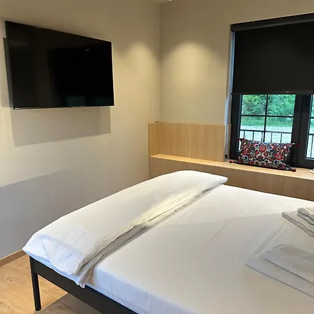 Apartman Number 6